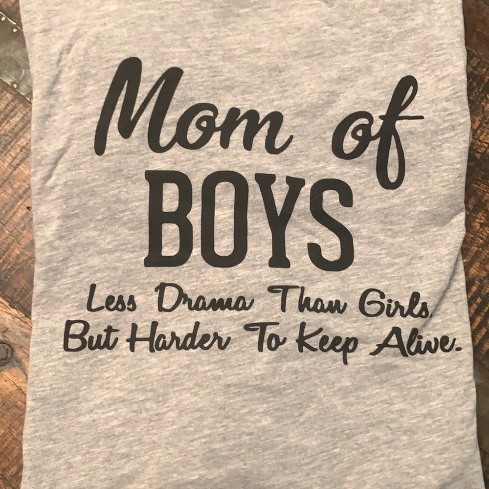Mom of Boys Short Sleeve Tshirt